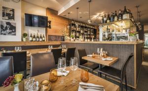 Agusto77 Restaurant Innenansicht 1 - Gemütliche Atmosphäre